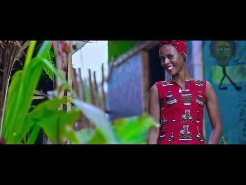 SOKO - Check B Magic (Official Video)
